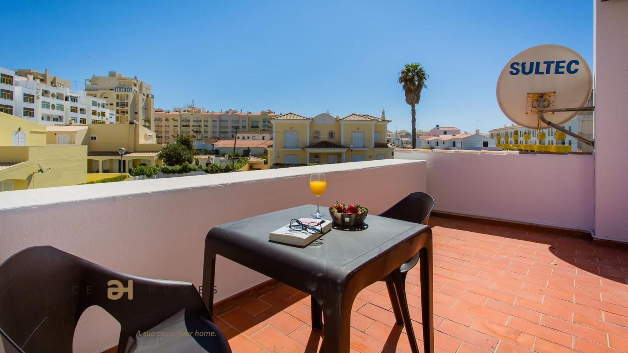 Greice Homes-650 Meters From The Beach, 4 Bedrooms Villa For Holidays In Vilamoura-Картейра Экстерьер фото